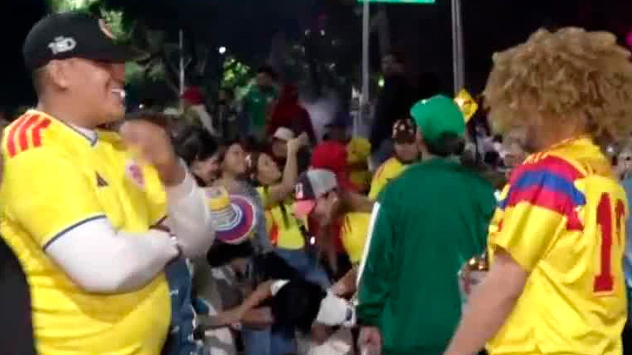 El Paseo de la Reforma fue escenario de festejos de la afición colombiana tras su victoria en su segundo partido del Mundial.