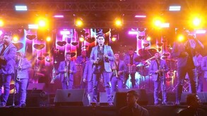 Artistas en el escenario de la Feria de Atlixco 2026