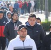 Trabajadores de Audi en Puebla haciendo fila para emitir su voto.