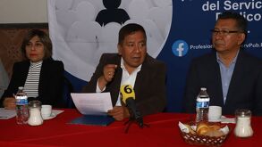 Poblanos Unidos por la Profesionalización del Servicio Público pide exigir titulo en derecho a legisladores en Puebla.