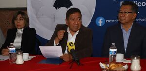 Poblanos Unidos por la Profesionalización del Servicio Público pide exigir titulo en derecho a legisladores en Puebla.