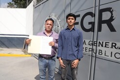 El líder municipal del Partido Verde formalizó una denuncia ante la Fiscalía General de la República.