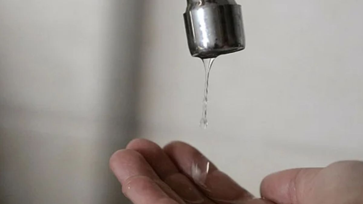 baja presión de agua.