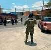 Fuerte operativo en Los Héroes Tecámac: Hombre toma como rehenes a su familia para evitar un anexo