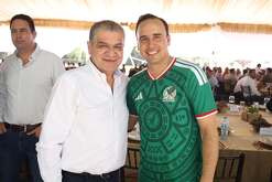 Manolo Jiménez ve en Miguel Riquelme experiencia y estabilidad para Torreón; el relevo también movería el Senado.