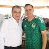 Manolo Jiménez ve en Miguel Riquelme experiencia y estabilidad para Torreón; el relevo también movería el Senado.