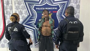 hombre detenido por golpear a su esposa.