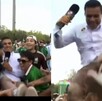 Erick González siendo levantado por los fanáticos en el Fan Fest de Monterrey.