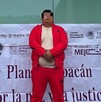Ernesto Rafael ‘N’, alias ‘El Sierra 1’ con los ojos censurados por un recuadro pixeleado siendo detenido por oficiales de la Guardia Civil y Fiscalía Nacional
