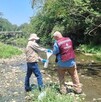 Conagua detectó indicios de aguas residuales en el arroyo La Chueca, en Santiago, tras realizar muestreos.