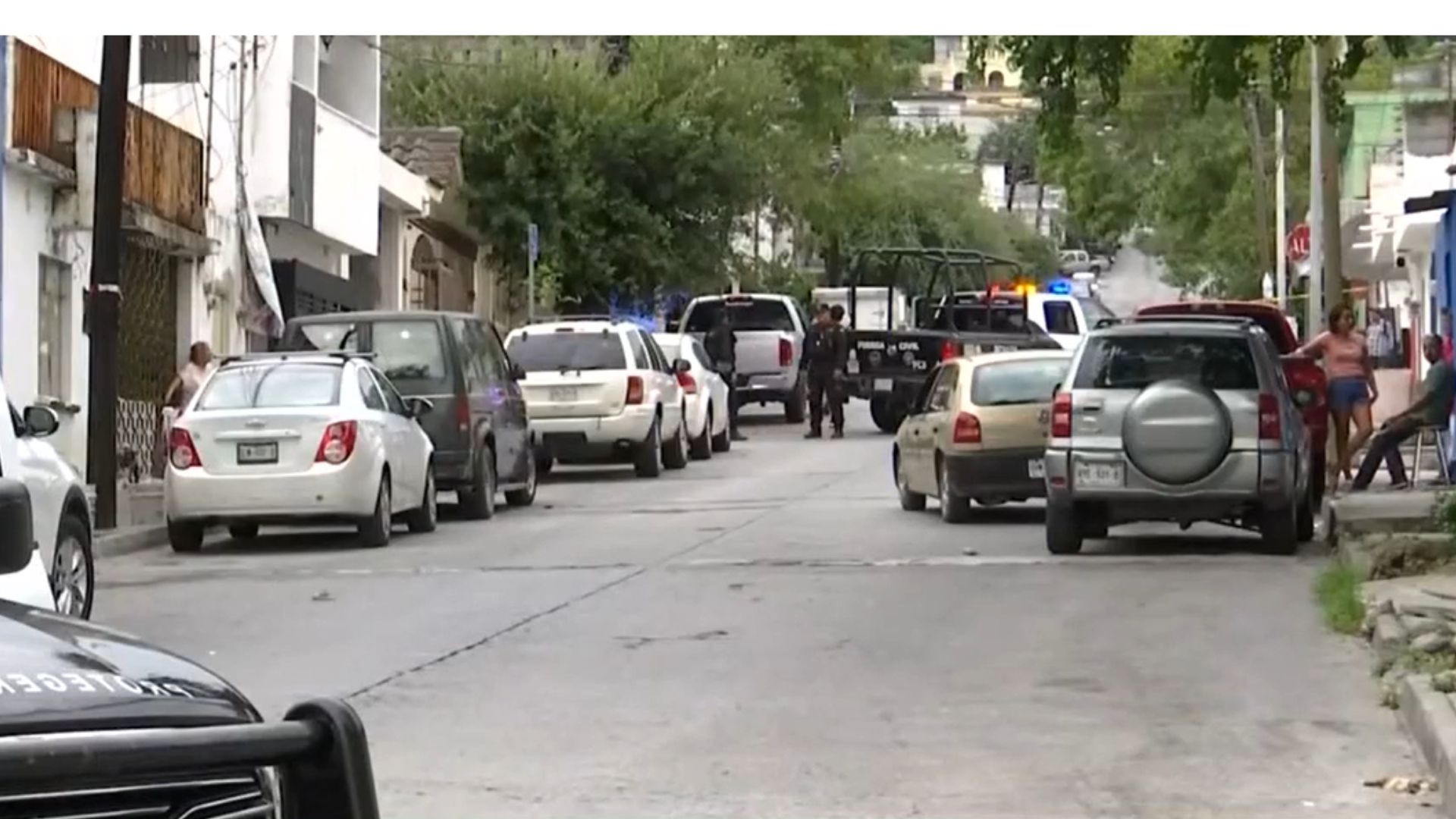 4 detenidos intentaron secuestrar trabajador frente a fiscalía en Monterrey. Tadeo N, Axel N, Juan N y Daniel N capturados por agentes ministeriales.