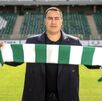 Efraín Juárez es presentado con su nuevo equipo en Europa.