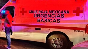 Elementos de Seguridad Pública Municipal fueron los primeros en llegar al lugar, seguidos por paramédicos de la Cruz Roja Mexicana