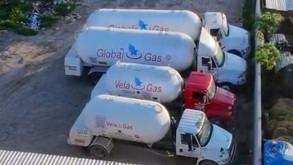 pipas de gas en un predio