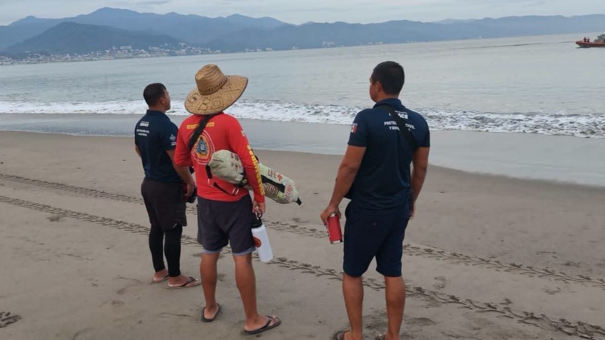 Un intenso operativo en Puerto Vallarta localizó el cuerpo del joven de 28 años atacado por un cocodrilo en la playa del hotel Marriott.