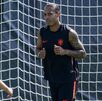 Virgil van Dijk, capitán de la selección de Países Bajos entrenando junto a sus compañeros previo a enfrentar a Marruecos en el Mundial 2026.