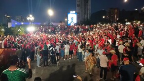 Aficionados de Marruecos en la Macroplaza.