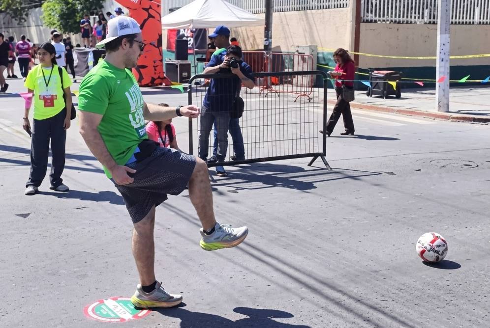 El intento por romper el Récord Guinness reunió a decenas de participantes en Saltillo. La experiencia dejó emociones y una gran convivencia.