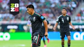 Jesús Gallardo durante el partido ante Corea del Sur en Guadalajara.