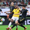Jugadores de la Selección Mexicana en un partido ante Ecuador.