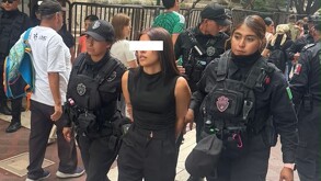 Una mujer de 27 años fue arrestada en las oficinas de la Secretaría de Hacienda en Guadalajara al intentar hacer trámites con credenciales ajenas.