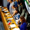 Legisladores del PRI y PAN analizan denuncias por presunto desvío de recursos en la entrega de playeras de Países Bajos