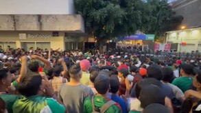 Aficionados y policías
