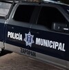 Un hombre fue interceptado, golpeado y atado dentro de su casa en Puerta las Lomas, Zapopan. Los delincuentes escaparon en un Mercedes Benz y pertenencias.