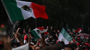 Identifican a tres de los cuatro muertos tras festejos en Paseo de la Reforma.
