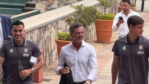 Diego Cocca de Club Atlas en evento de presentación de los nuevos dueños