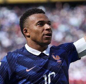 Fotografía de Mbappé en la cancha