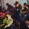 Elementos de Seguridad atendiendo a lesionados durante estampida humana en Paseo de la Reforma