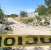 Una persona que se encontraba caminando por la colonia en construcción dio con los restos humanos.