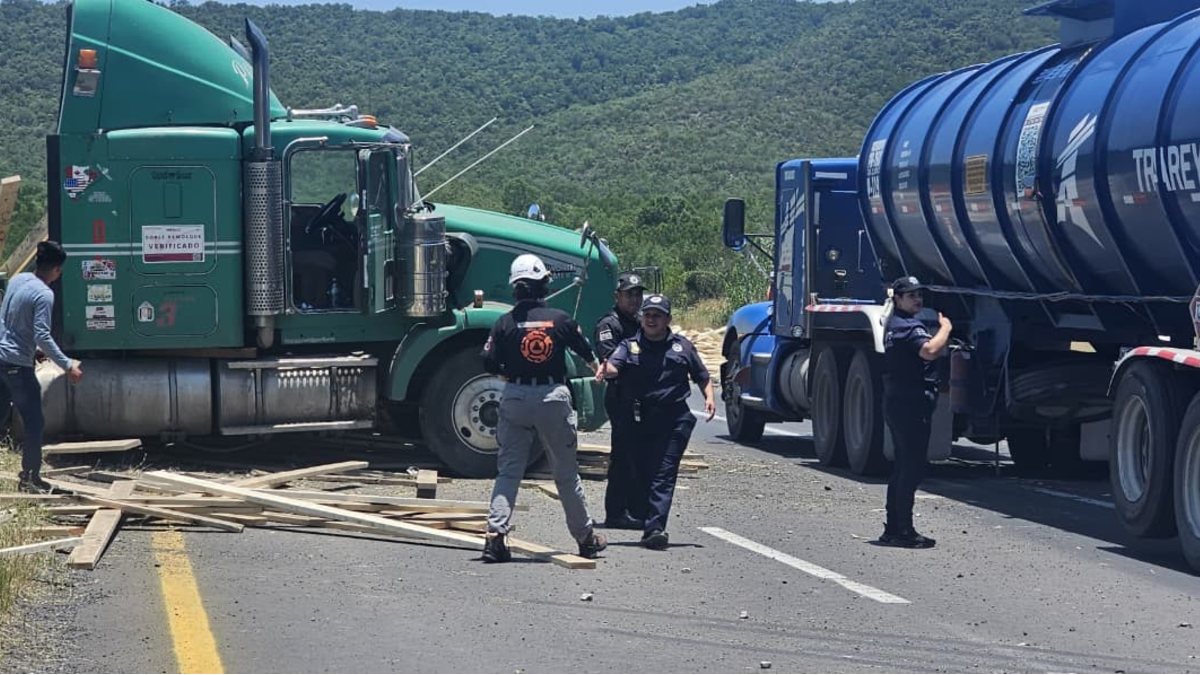 Se reporta que el incidente ocurrió a la altura del kilómetro 200.