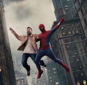 Lionel Messi y Tom Holland se encuentran en el espectacular spot de 