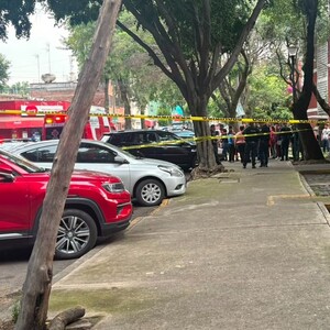 Asesinan a un hombre en la Unidad Habitacional Tlatilco en Azcapotzalco; responsables huyeron en motocicleta.