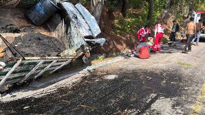 Seis trabajadores de la SIOP resultaron lesionados tras salirse del camino y chocar contra un árbol en la vía Ciudad Guzmán–El Grullo. Detalles.