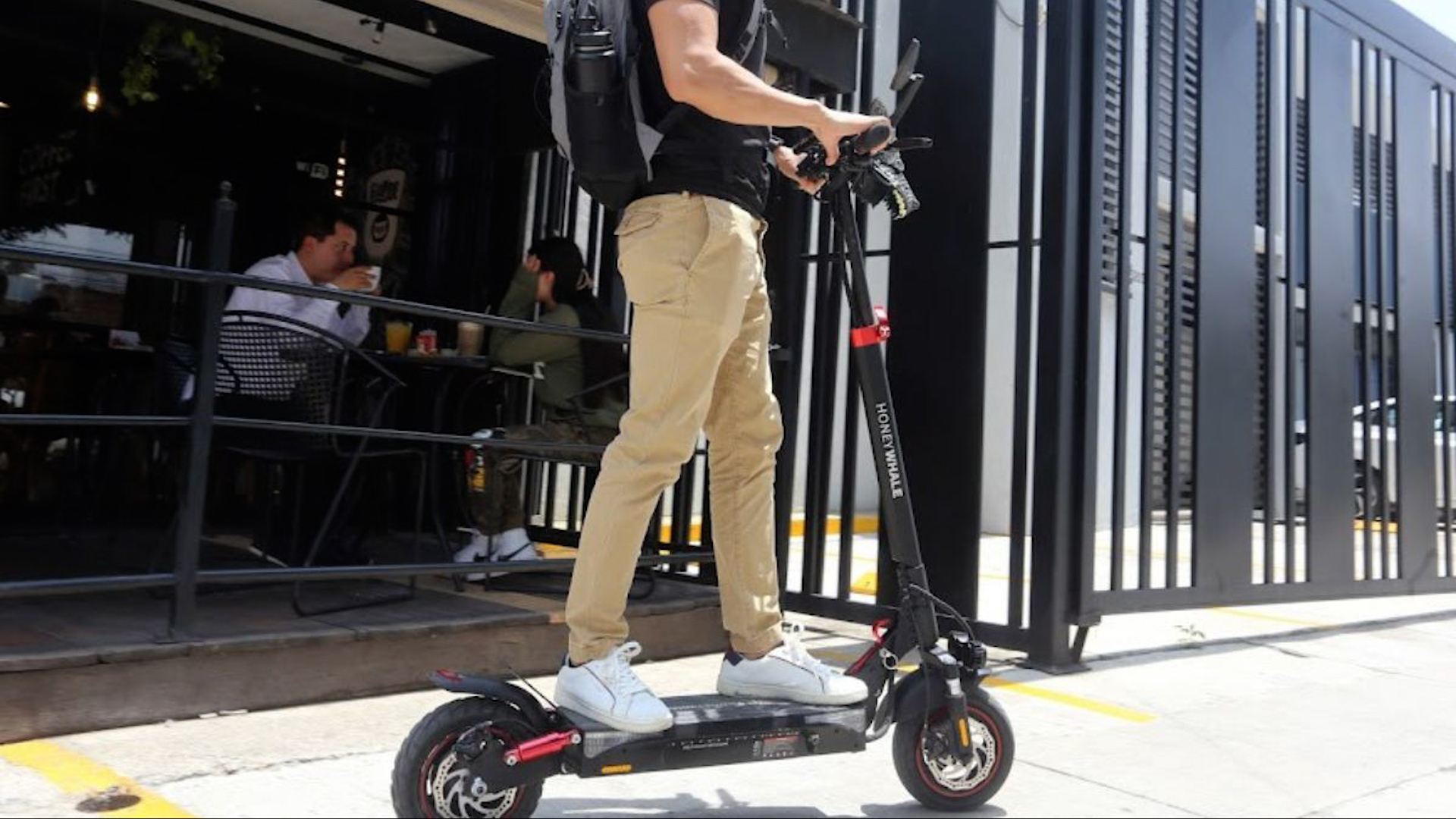 Caos en emplacamiento de patinetas eléctricas en CdMx. Gobierno ordena regularización desde julio, pero lineamientos aún no se publican. ¿Qué espera a usuarios?
