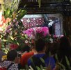 una imagen de un cristo en una urna conocido como el señor de las maravillas en puebla