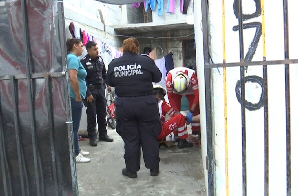 Un hombre de 35 años perdió los dedos del pie tras intentar subir al tren en Ramos Arizpe; tras ser hospitalizado, huyó del hospital para evitar una cirugía.