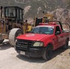 Autoridades rescatando el cuerpo de un minero que murió aplastado por placas de mármol en Lerdo.