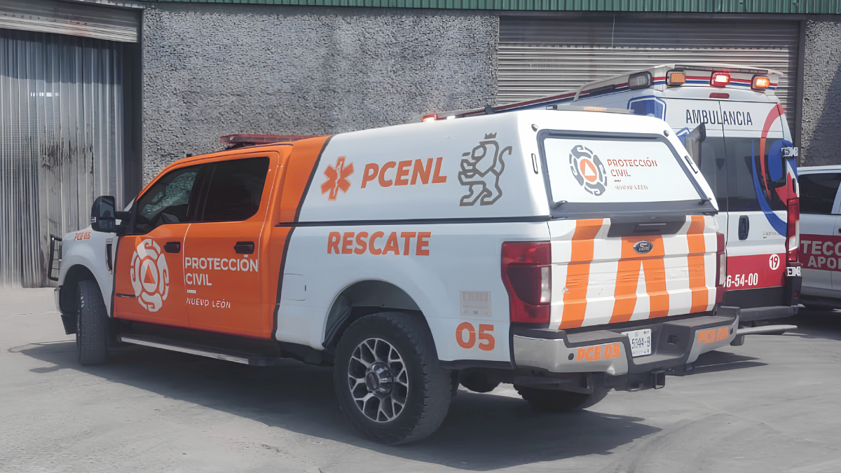 Un trágico accidente laboral en la empresa Nutrientes Básicos de Monterrey, en Apodaca, dejó como saldo un trabajador fallecido tras quedar atrapado.