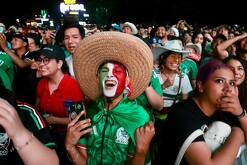 Afición disfrutando del Fan Fest en Monterrey. / Roberto Alanís
