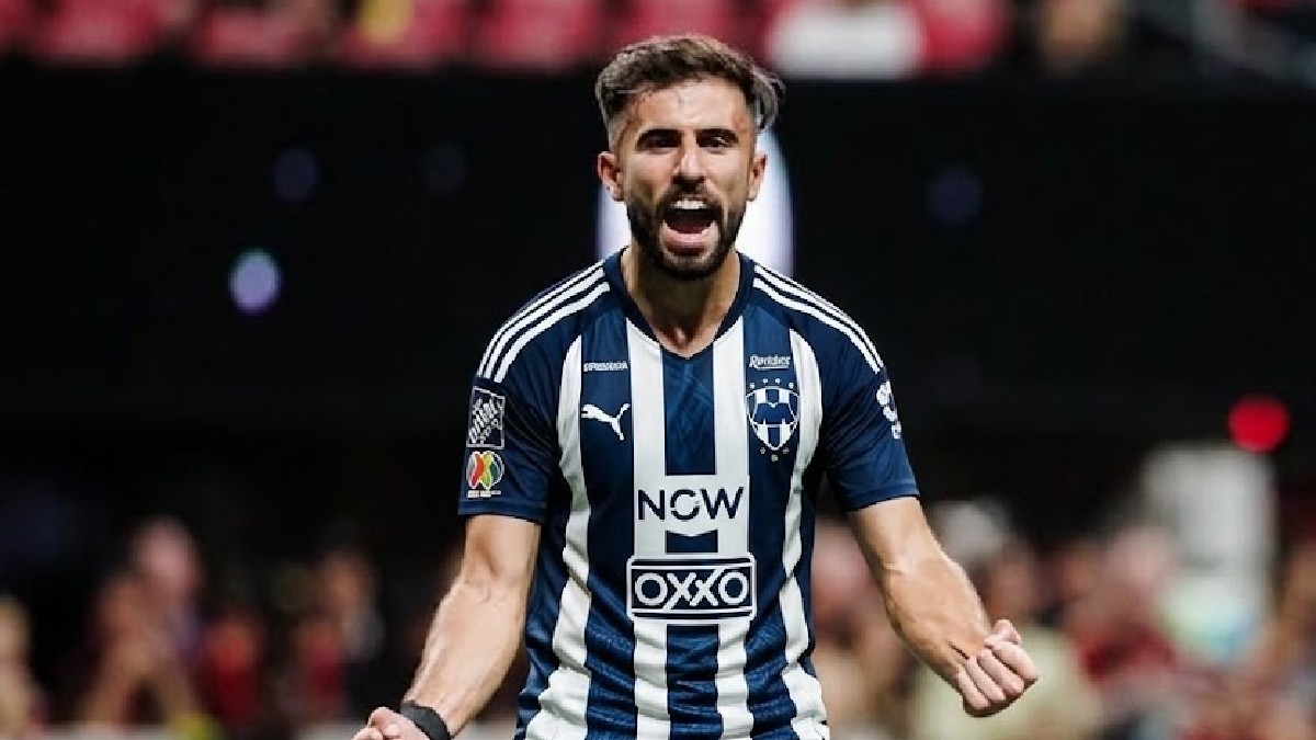 Diego Rossi realizó las pruebas médicas con el Monterrey.