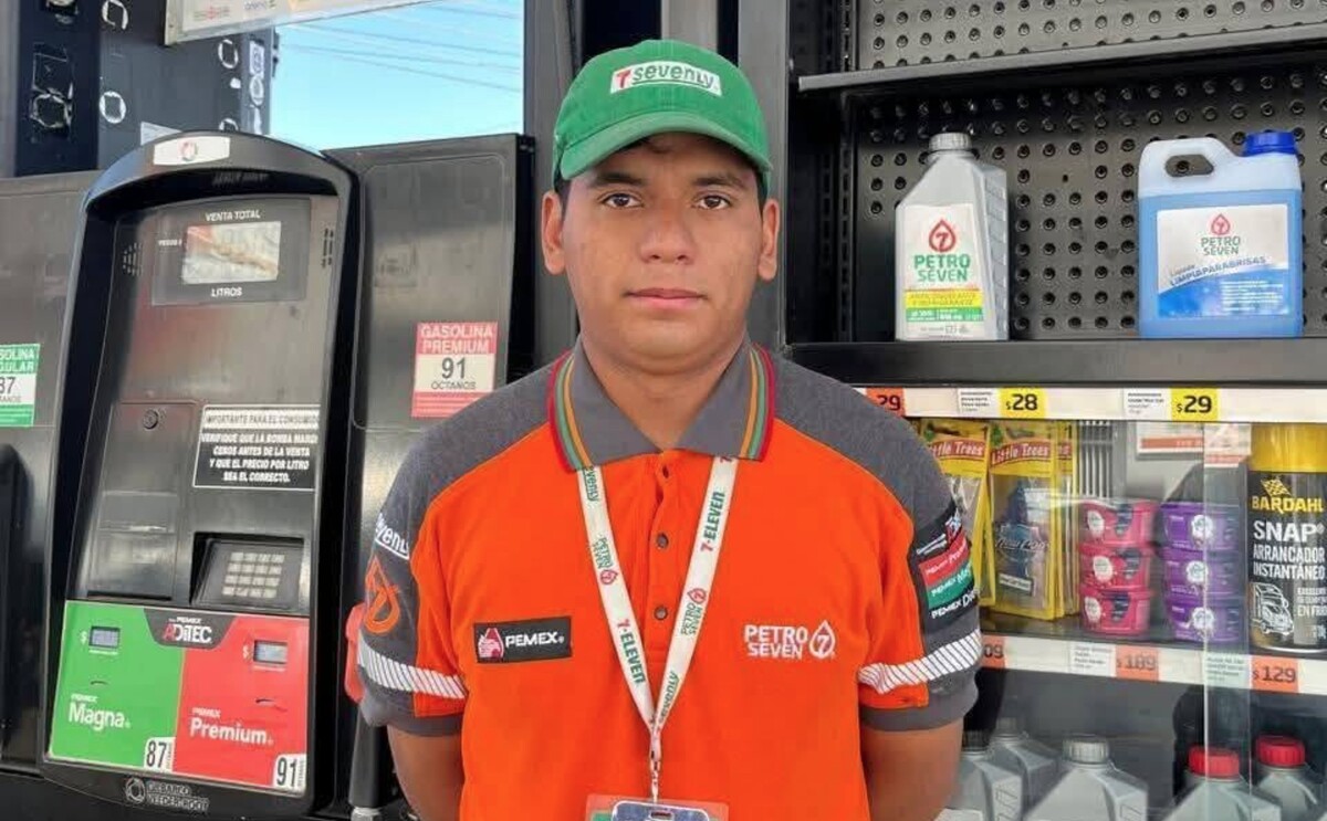 José Gabriel Ruiz Díaz, joven que tiene un mes desaparecido en Torreón.