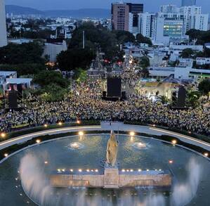 Una foto de la Minerva con los aficionados que fuero a ver un partido del Mundial 2026