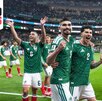 Jugadores de México celebrando el pase a Octavos de Final en el Mundial 2026.