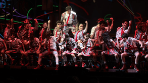 ¡Un regreso mágico! Matilda: El Musical conquistó al Auditorio Citibanamex en Monterrey con Lara Campos y Jaime Camil como Tronchatoro. Descubre los detalles.
