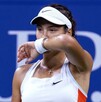 La tenista británica Emma Raducanu anunció oficialmente su baja de Wimbledon debido a una fractura por estrés. Conoce sus declaraciones.