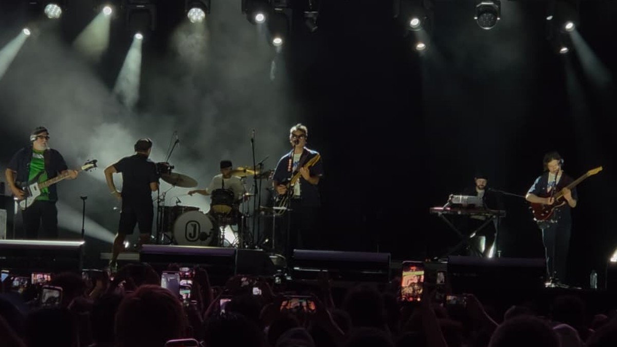 Jumbo puso el toque de rock al Fan Fest en Parque Fundidora y adelantó nuevas colaboraciones con Enjambre y Carín León.